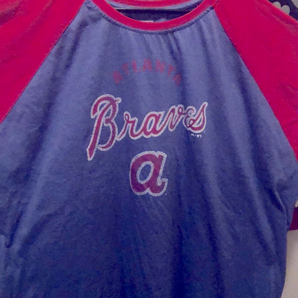 Red and blue Atlanta Braves cooperstown collection 3/4 sleeve shirt